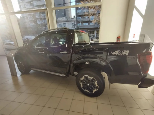 Nissan Frontier 2.3bt Platinum 4x4 At L22 2025