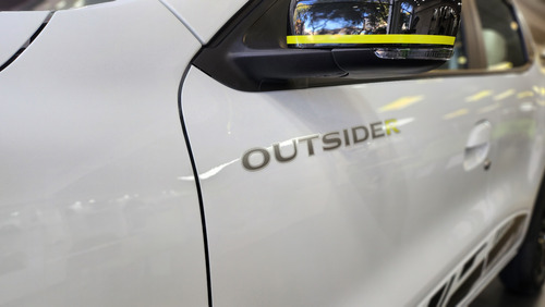 Renault Kwid 1.0 Sce 66Cv Iconic Outsider 2026