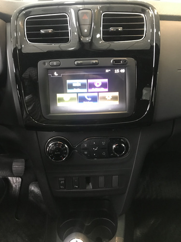 Renault Logan 1.6 16v Life 2025