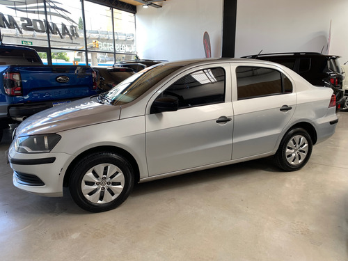 Volkswagen Voyage 1.6 Comfortline 101cv 2013