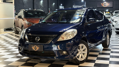 Nissan Versa 1.6 Exclusive At 2014
