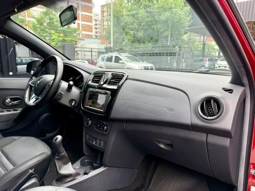 Renault Stepway 1.6 INTENS L23 2024