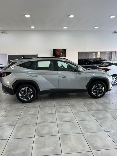 Hyundai Tucson Hybrid 4WD 2025