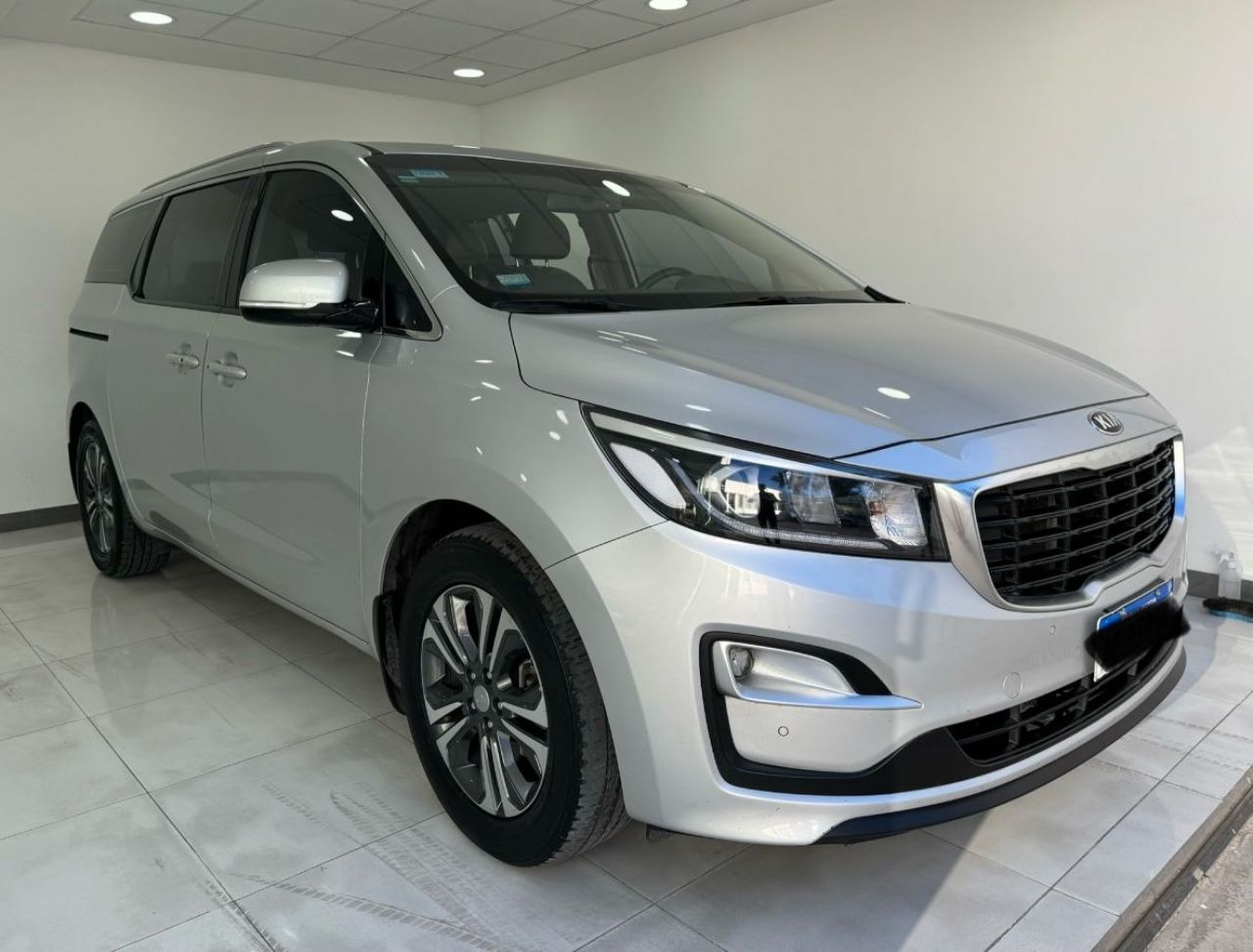Kia Carnival 2.2 EX Crdi AT 2019