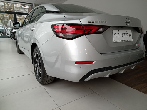 Nissan Sentra 2.0 Advance Cvt 2025