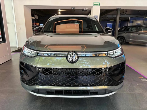 Volkswagen Tiguan VOLKSWAGEN TIGUAN R-LINE 250TSI DSG FC 2025