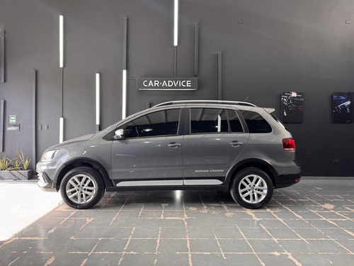 Volkswagen Suran 1.6 CROSS HIGHLINE L15 2015