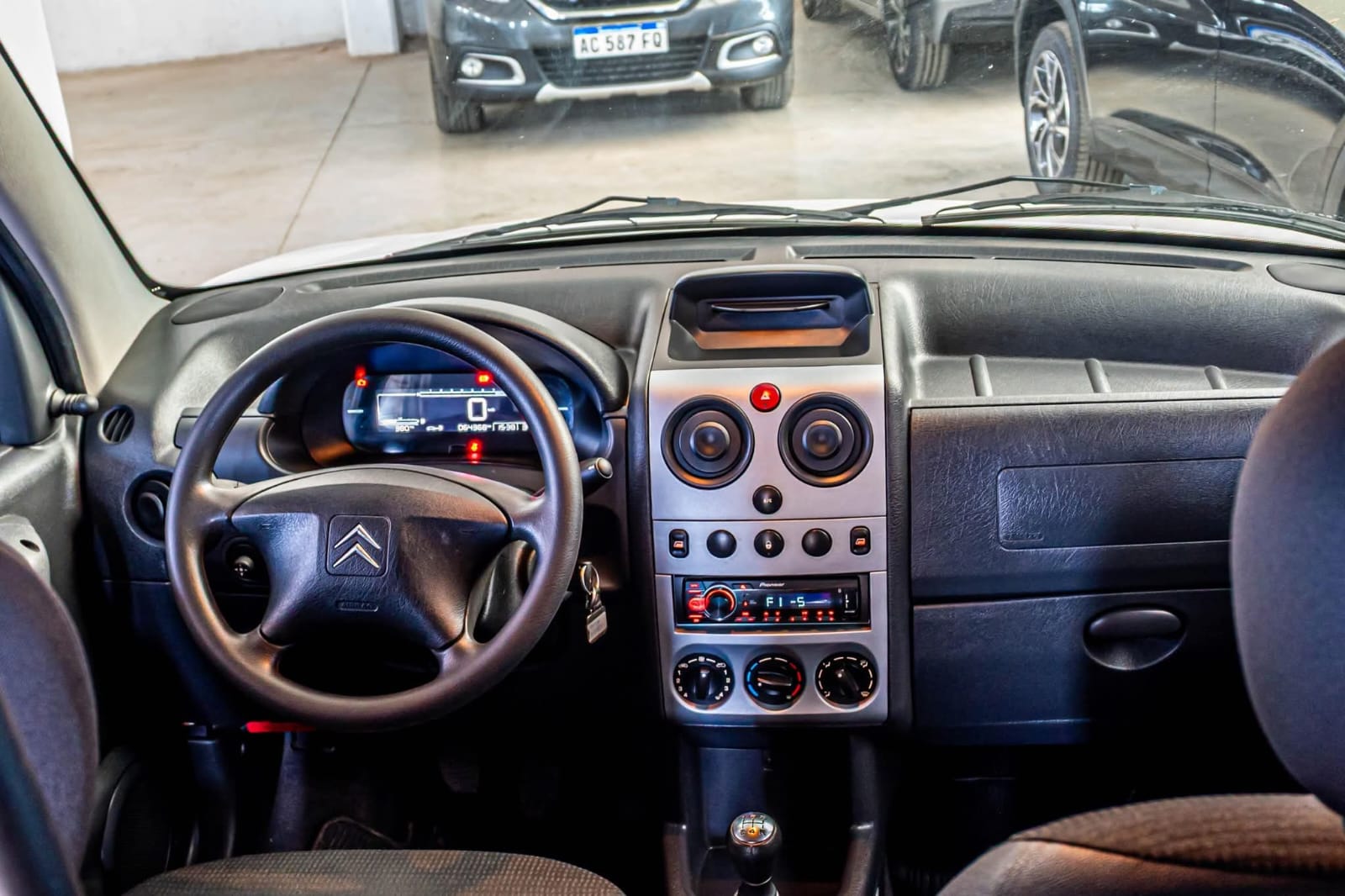 Citroën BERLINGO FURGON 1.6 HDI BUSINESS 2023