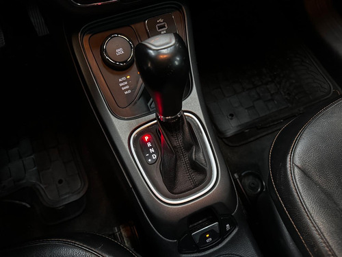 Jeep Compass 2.4 LONGITUDE PLUS AT9 L17 2018