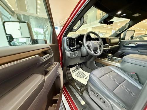 Chevrolet Silverado 5.3 V8 High Country 2025