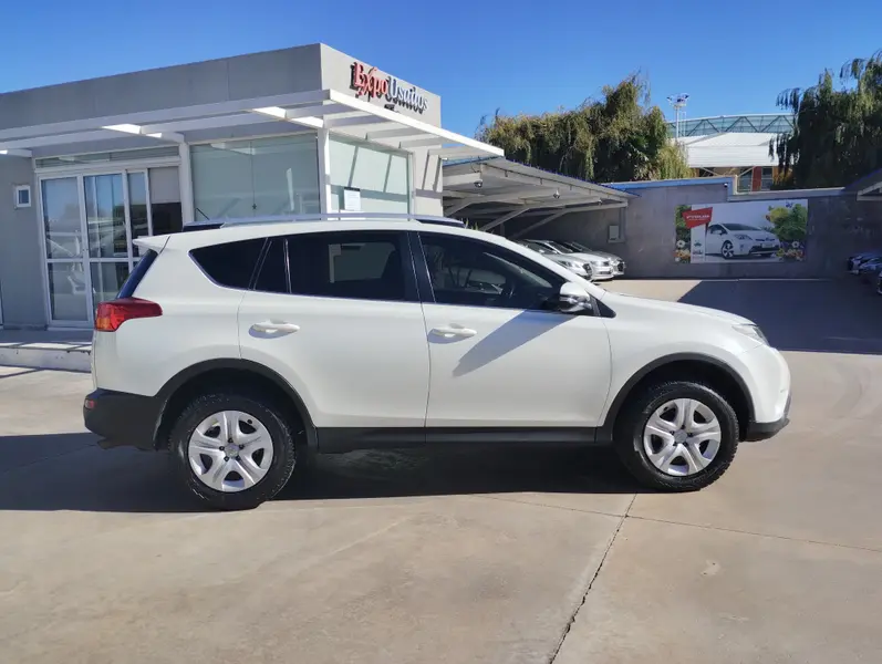 Toyota RAV 4 4 2.0 5 P L/16 4X4 VX CVT 2013