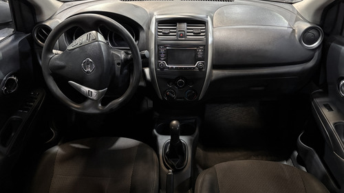 Nissan Versa 1.6 Advance Mt 2015