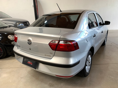 Volkswagen Voyage 1.6 Comfortline 101cv 2013