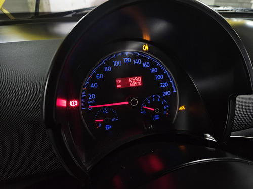 Volkswagen New Beetle 2.0 Advance 2009