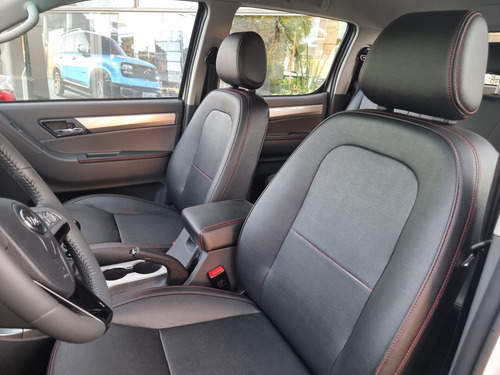 T8 2.0 Intelligent 4X4 Dob Cabina 2025