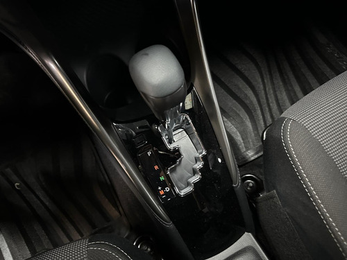 Toyota Yaris 1.5 XLS+ PLUS CVT 5P 2025