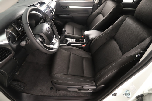 Toyota Hilux Pick-Up 2.8 Cd Srv 177cv 4x4 At 2026