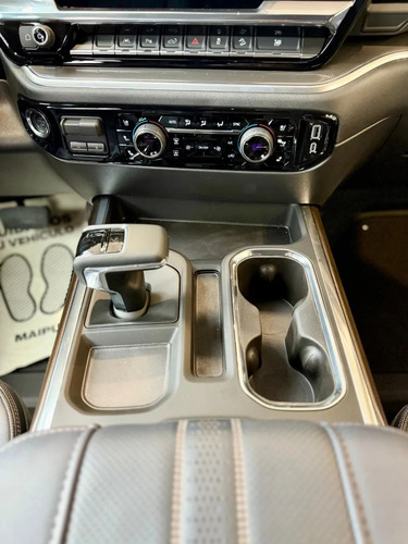 Chevrolet Silverado 5.3 V8 High Country 2025