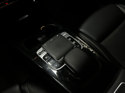 Mercedes-Benz A 200 PROGRESSIVE L18 2019