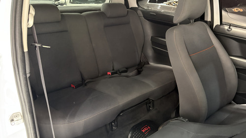 Volkswagen Fox 1.6 Comfortline 70a 3 p 2007
