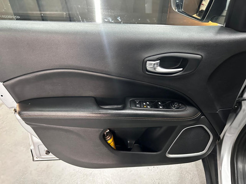 Jeep Compass 2.4 LONGITUDE PLUS AT9 L17 2018