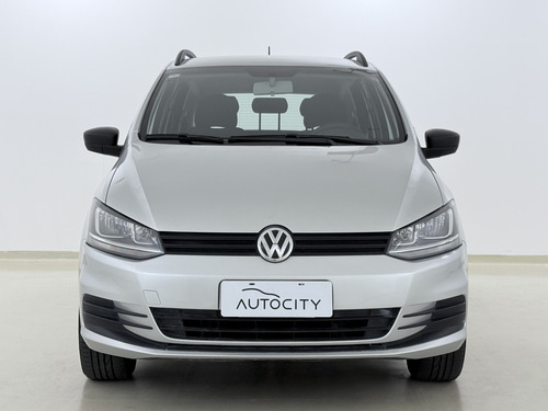 Volkswagen Suran 1.6 COMFORTLINE L15 2015