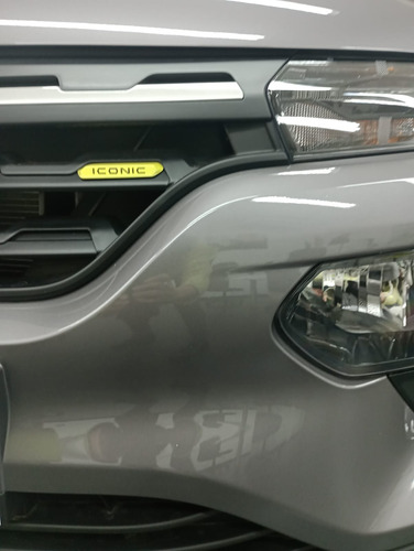 Renault Kwid 1.0 Sce 66Cv Iconic Outsider 2026