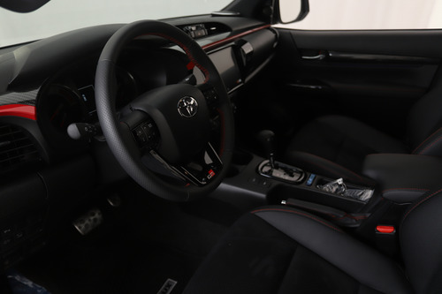 Toyota Hilux GR IV 4X4 AT 2026