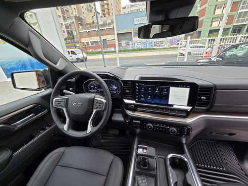 Chevrolet Silverado 5.3 V8 Z71 Trail Boss 2025