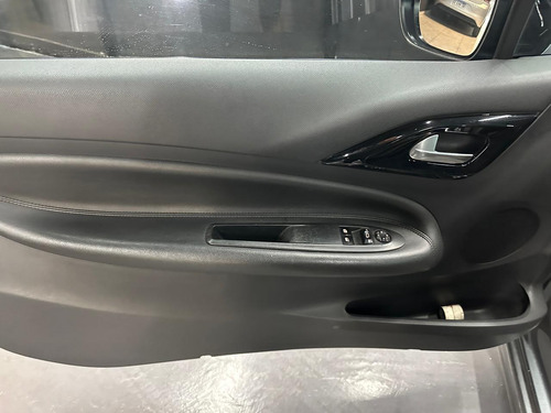 DS AUTOMOBILES DS3 1.2 T PURE TECH SO CHIC CABRIO L17 2018