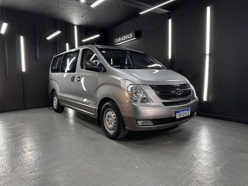 Hyundai H1 2.5 TD MINIBUS 9AS L03 2011