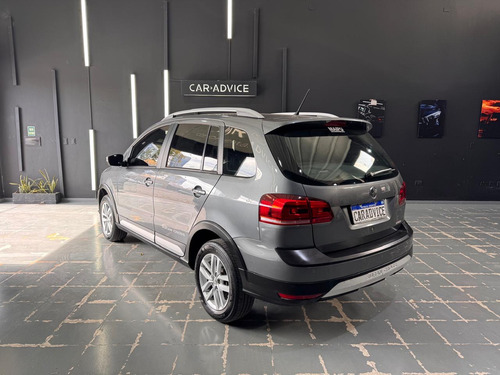 Volkswagen Suran 1.6 CROSS HIGHLINE L15 2015