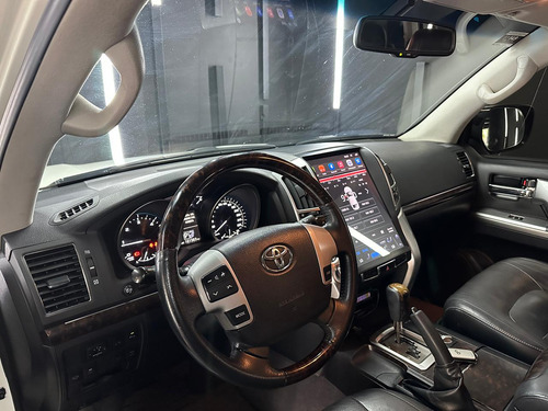 Toyota Land Cruiser 4.5 D4-D 200 VX AT 2013