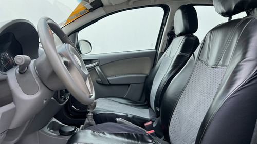 Fiat Grand Siena 1.6 Essence 115cv 2014