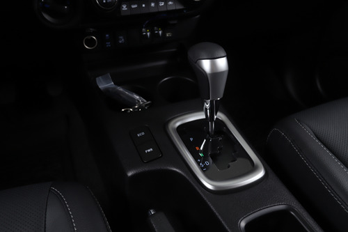 Toyota Hilux Pick-Up 2.8 Cd Srx 204Cv 4X4 At 2025