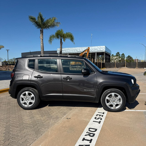 Jeep Renegade 1.8 Sport At6 2025