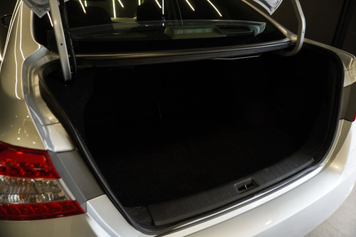 Nissan Sentra 1.8 Advance Pure Drive 2015