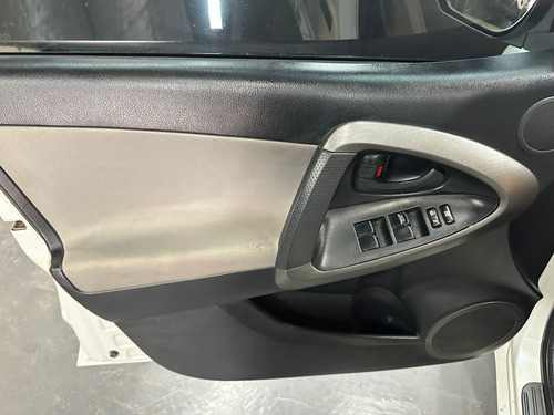 Toyota RAV 4 2.4 5 P L06 4X2 AUT FULL 2012