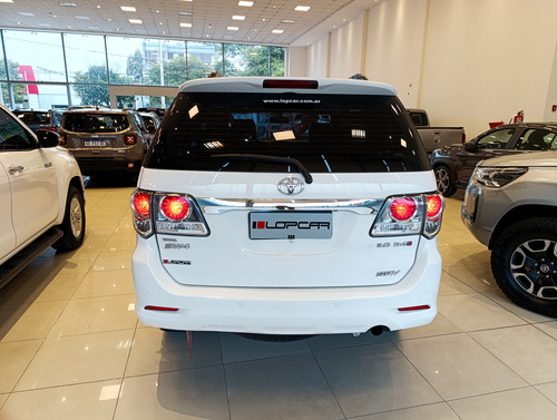 Toyota SW4 3.0 Srv Cuero I 171cv 4x4 2012