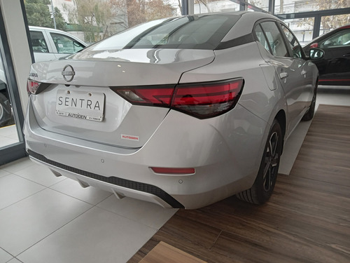 Nissan Sentra 2.0 Advance Cvt 2025