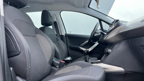 Peugeot 2008 1.6 Allure 2016