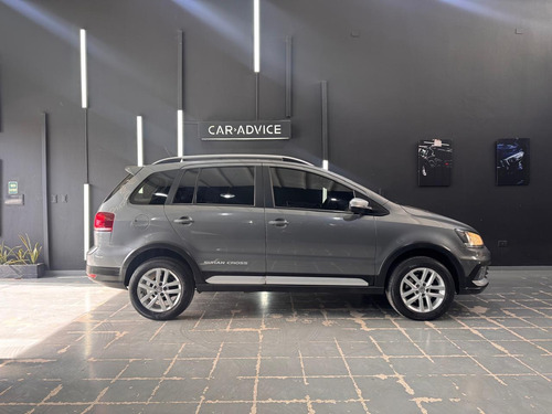 Volkswagen Suran 1.6 CROSS HIGHLINE L15 2015