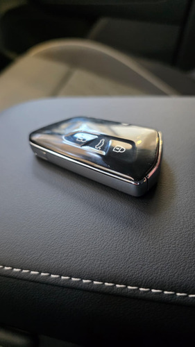 Volkswagen Tiguan VOLKSWAGEN TIGUAN R-LINE 250TSI DSG FC 2025