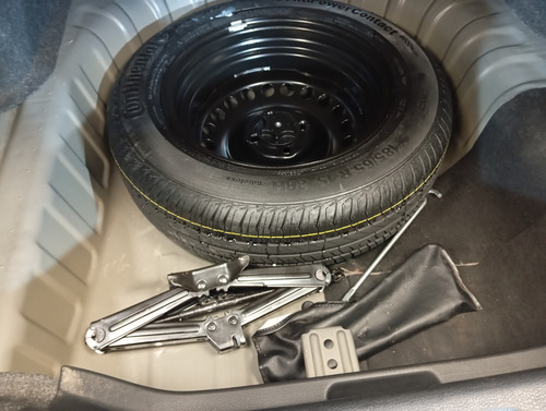 Nissan Versa 1.6 Sense L/20 2020