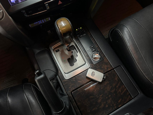 Toyota Land Cruiser 4.5 D4-D 200 VX AT 2013