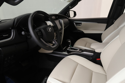 Toyota SW4 2.8 Tdi Diamante Ii 6At 7As 2025