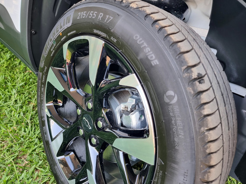 Chevrolet Montana 1.2 T Rs At 2025