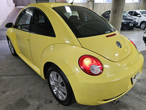 Volkswagen New Beetle 2.0 Advance 2009