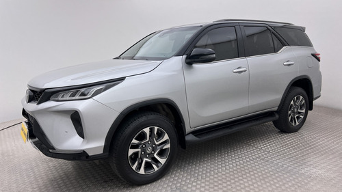 Toyota Hilux SW4 2.8 Tdi Diamante Ii 4x4 7as 6at 2022