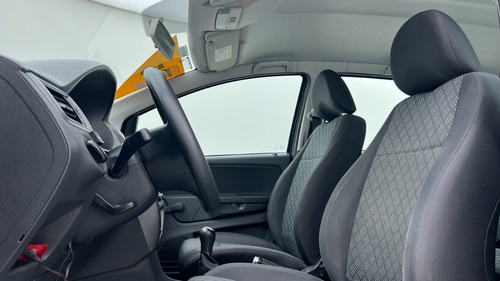 Volkswagen Suran 1.6 Comfortline 101cv 2015